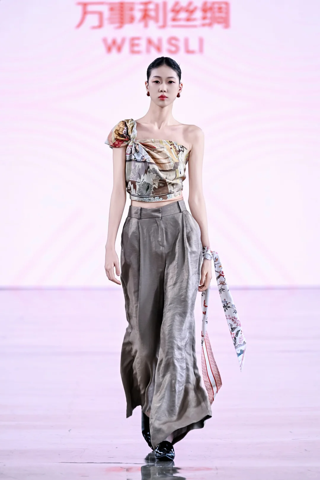 万事利丝绸 | 中国国际时装周秀场
