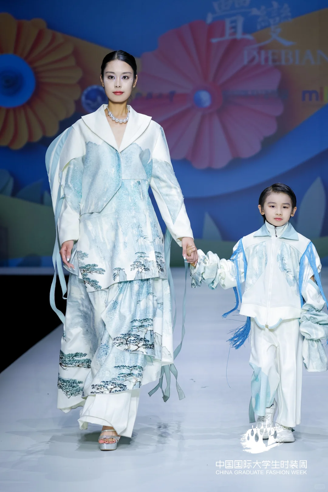 2025CGFW河北科技大学服装与服饰设计毕业秀