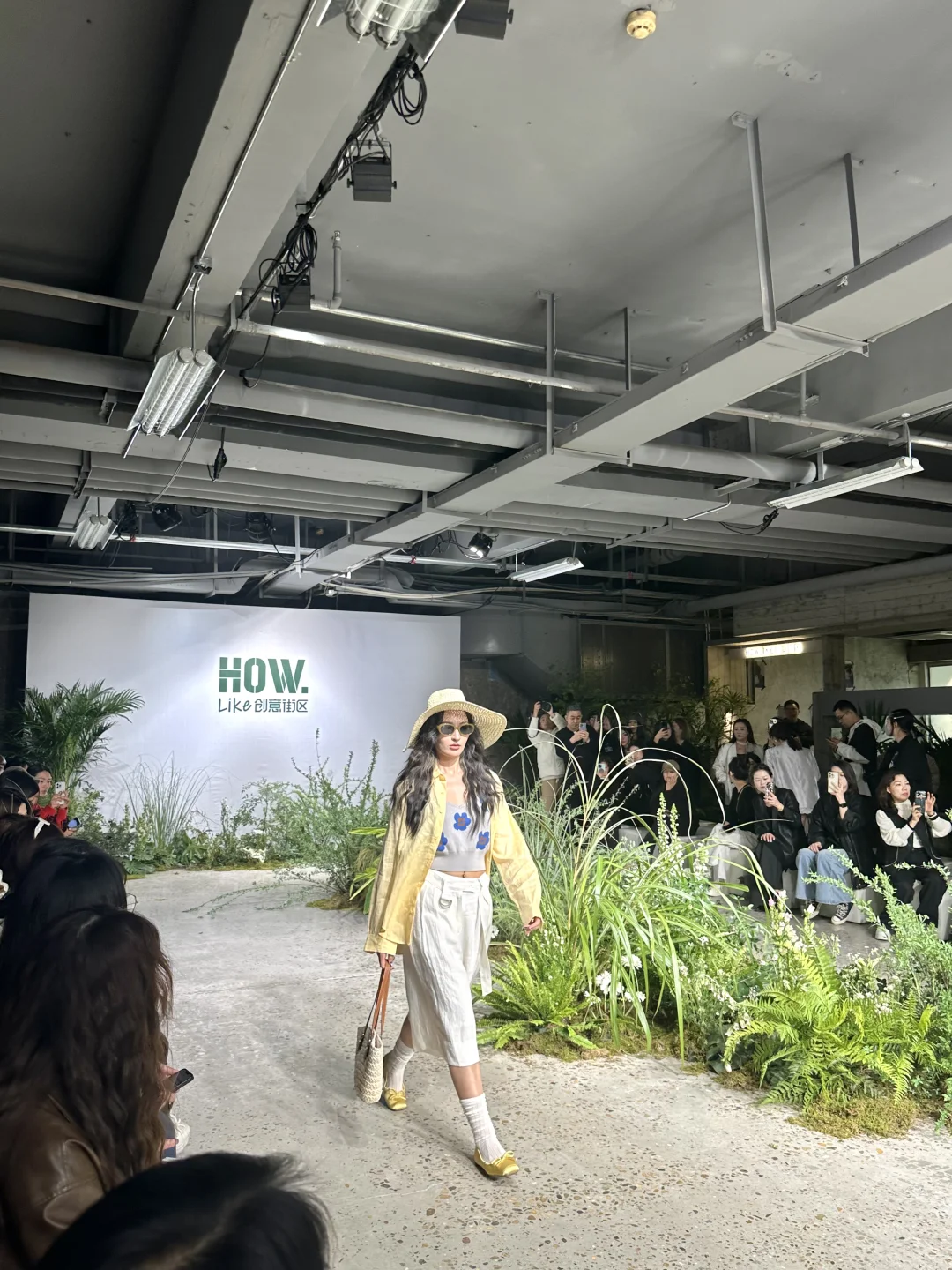 2025HOWLIKE 春夏时装采批节走秀靓爆啦??