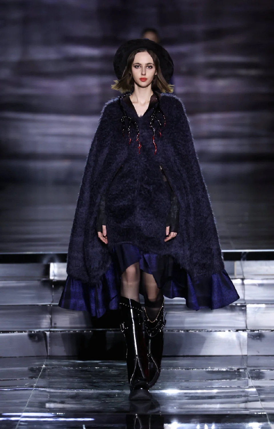 ZIFEI WANG《游牧启示录》云冈时装节精彩上演