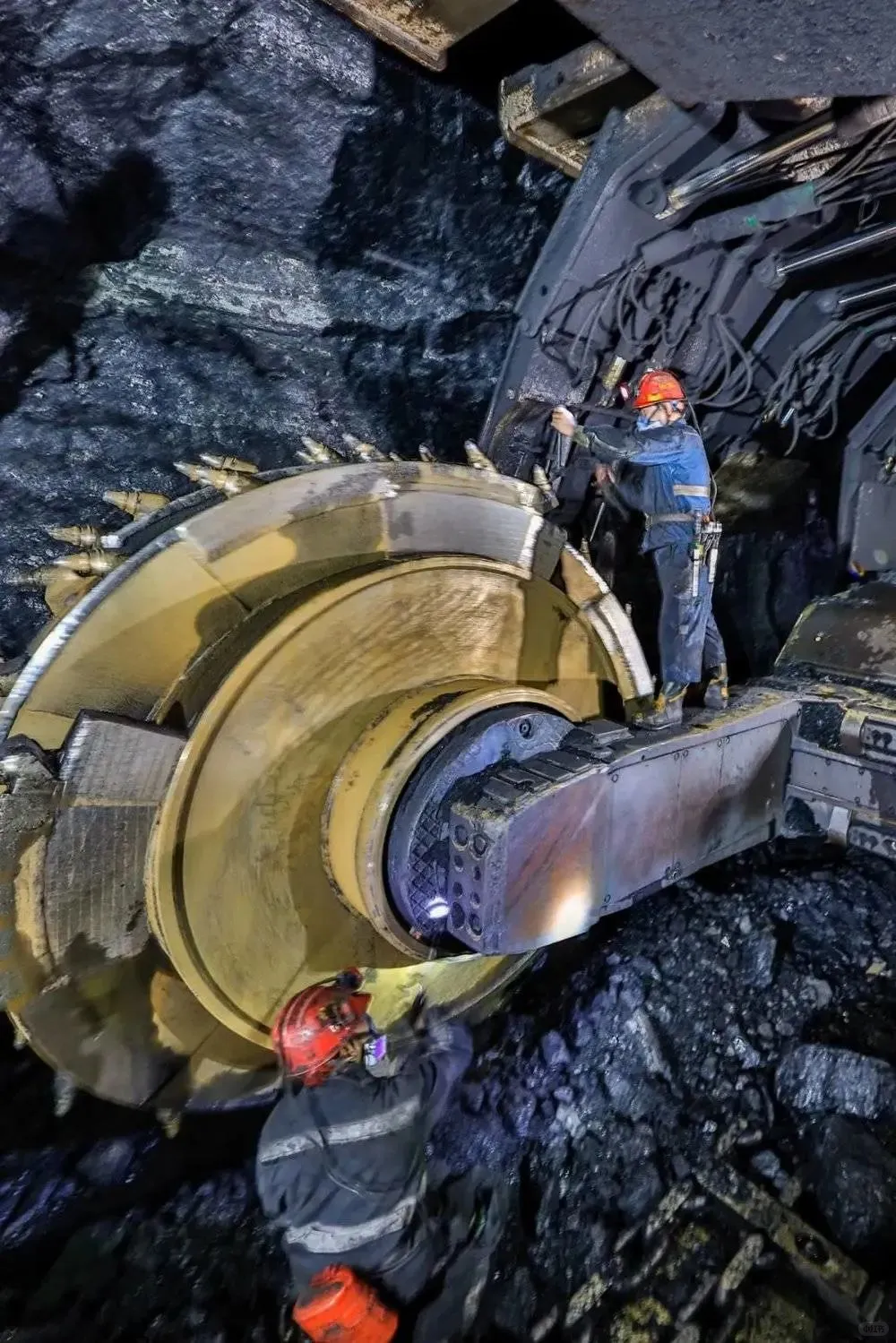 深地经济爆火!谁的“牙齿”将暴涨?