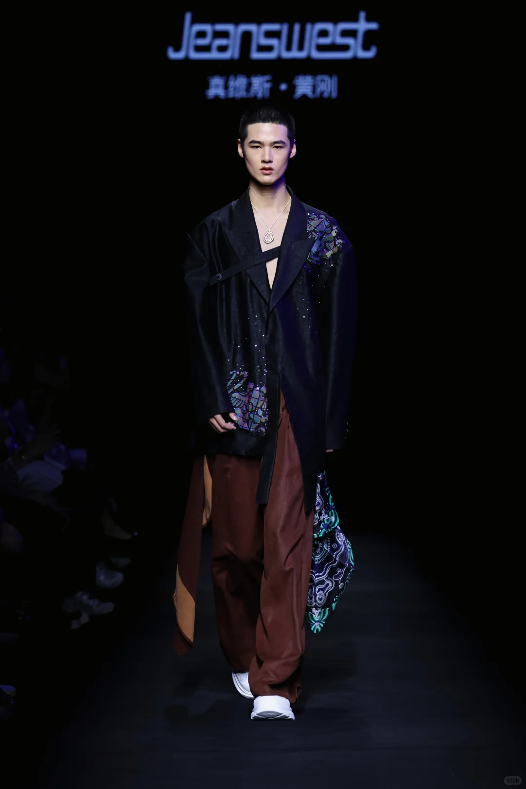 真维斯·黄刚| 中国国际时装周秀场