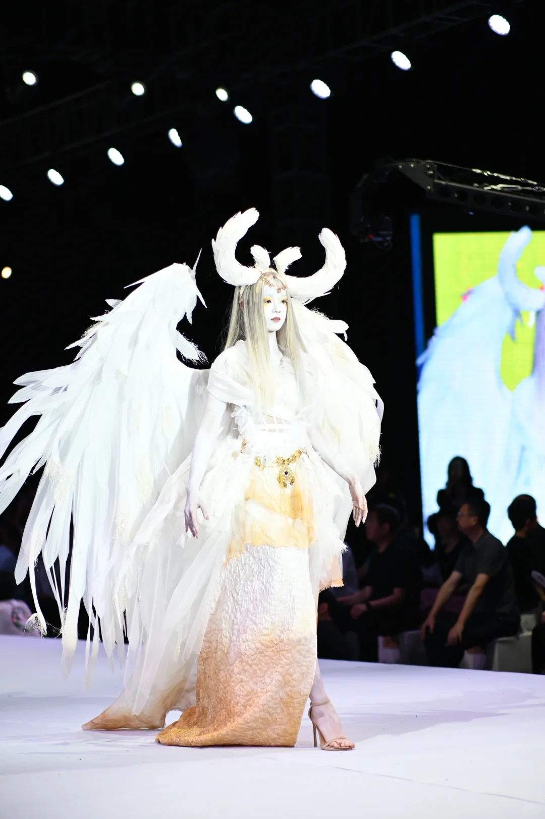 山工艺毕业走秀图集！～