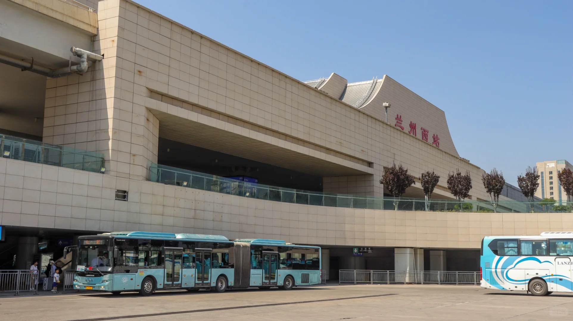 时日无多的金城BRT双开门大青后