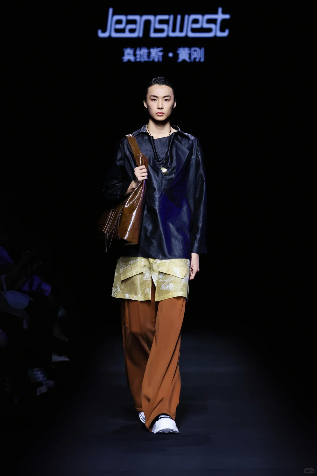 真维斯·黄刚| 中国国际时装周秀场