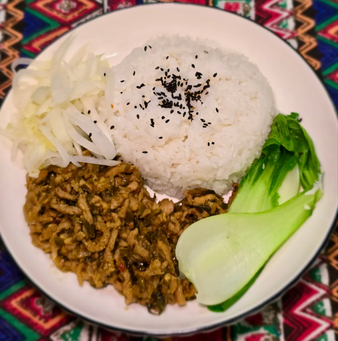 欧洲酒吧，快餐，必备的预制菜