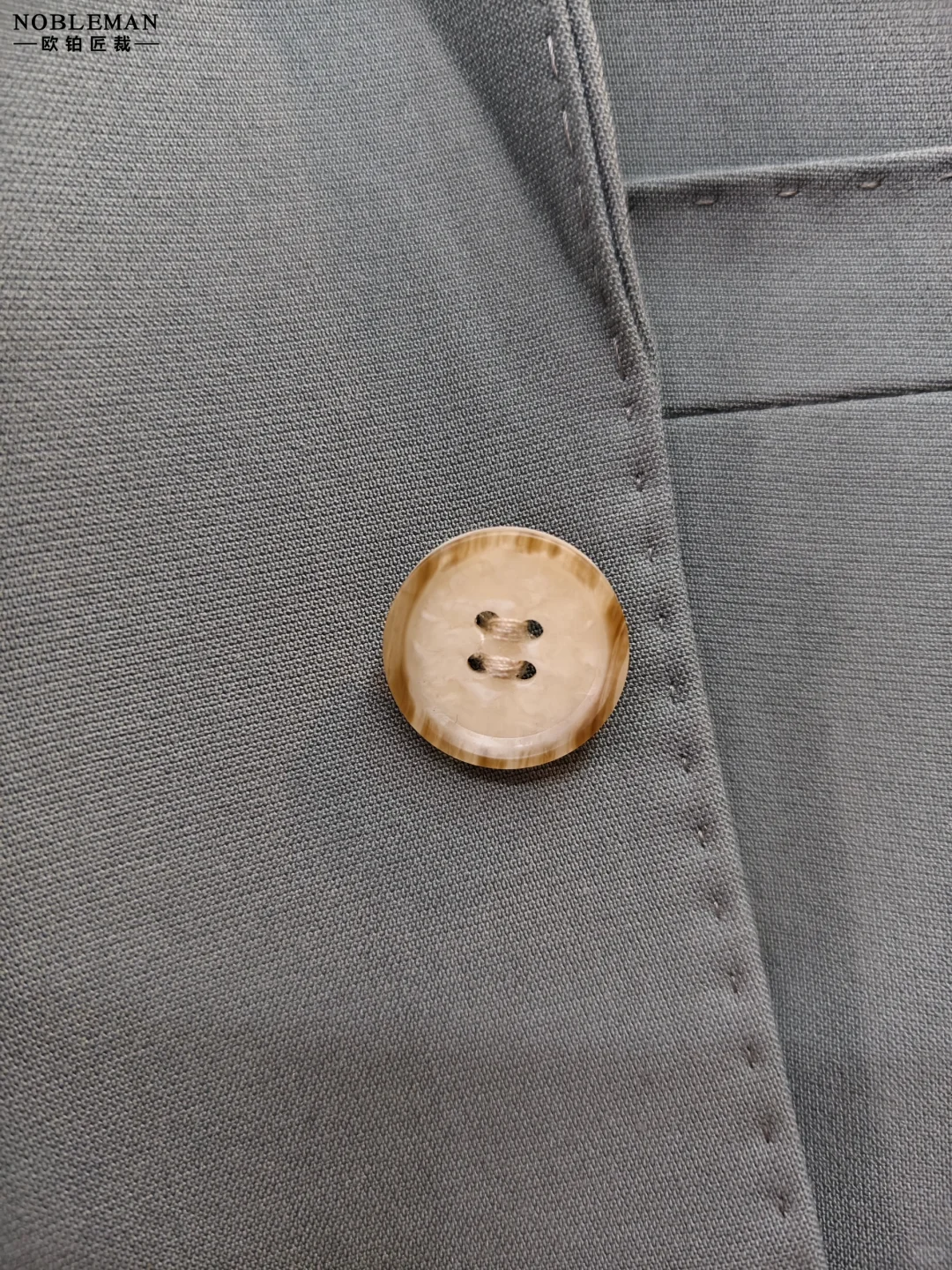 绿色西装点燃冬季的你