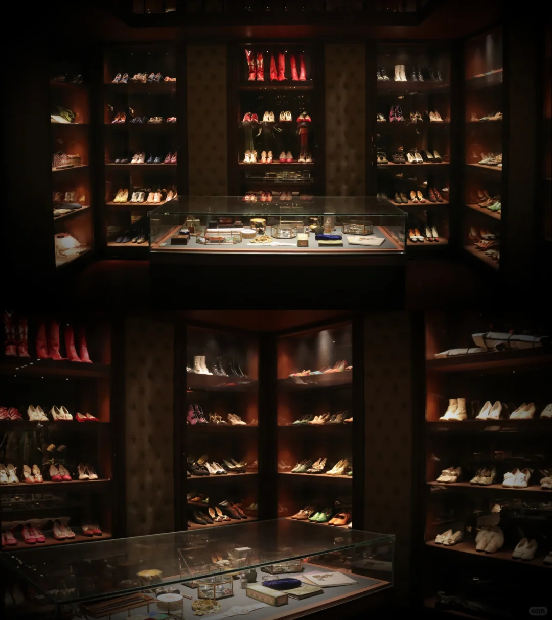 看展记| 博物馆里体验沉浸式时装秀