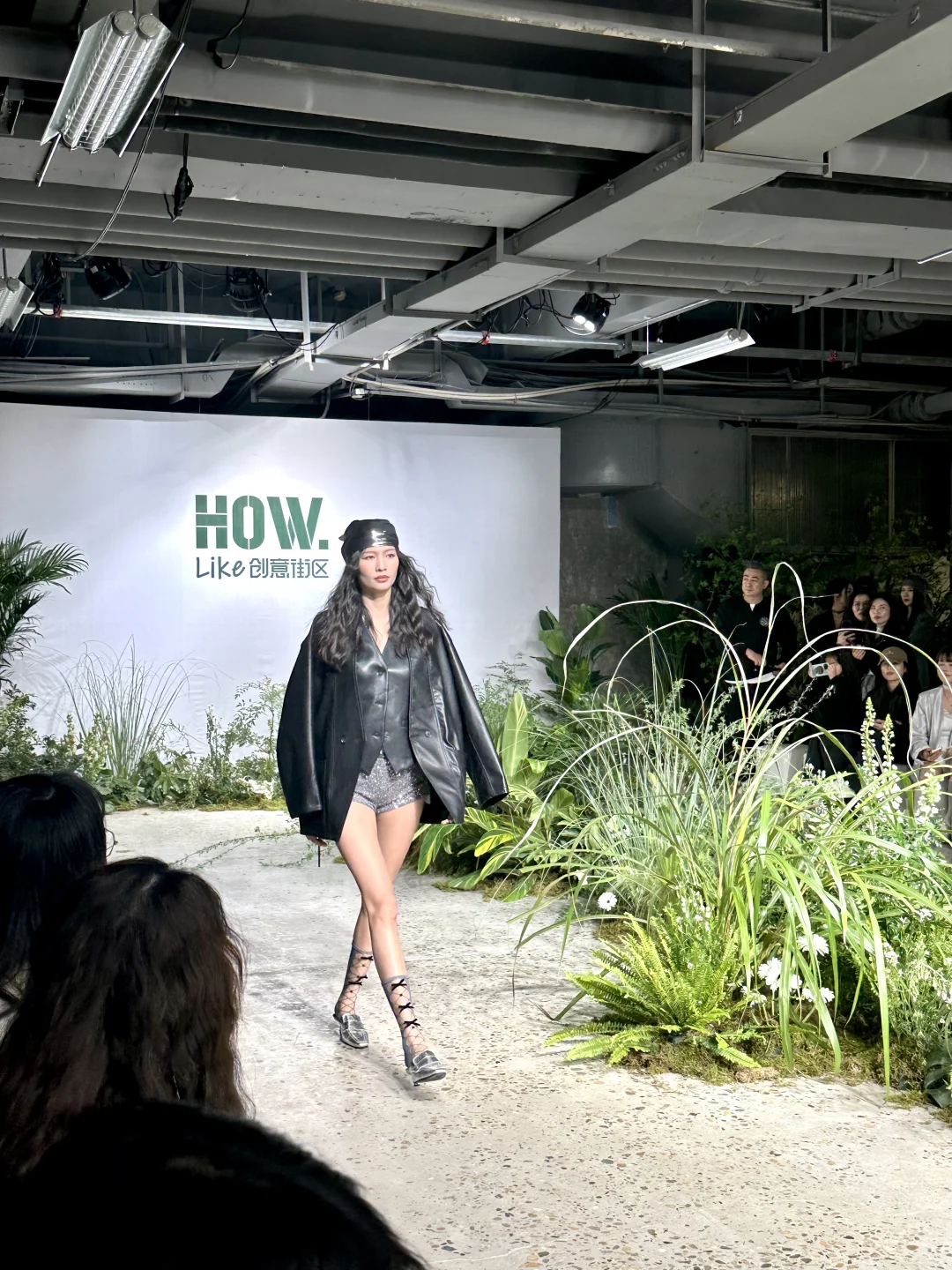 2025HOWLIKE 春夏时装采批节走秀靓爆啦??