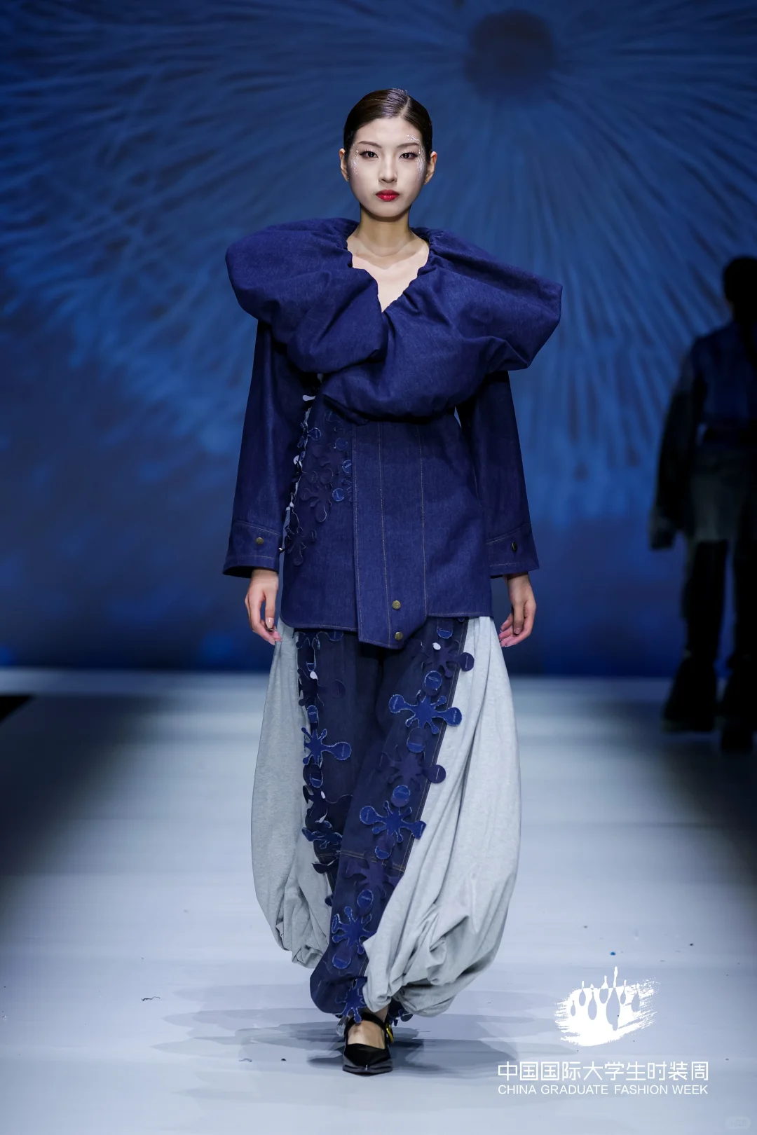 2025CGFW河北科技大学服装与服饰设计毕业秀