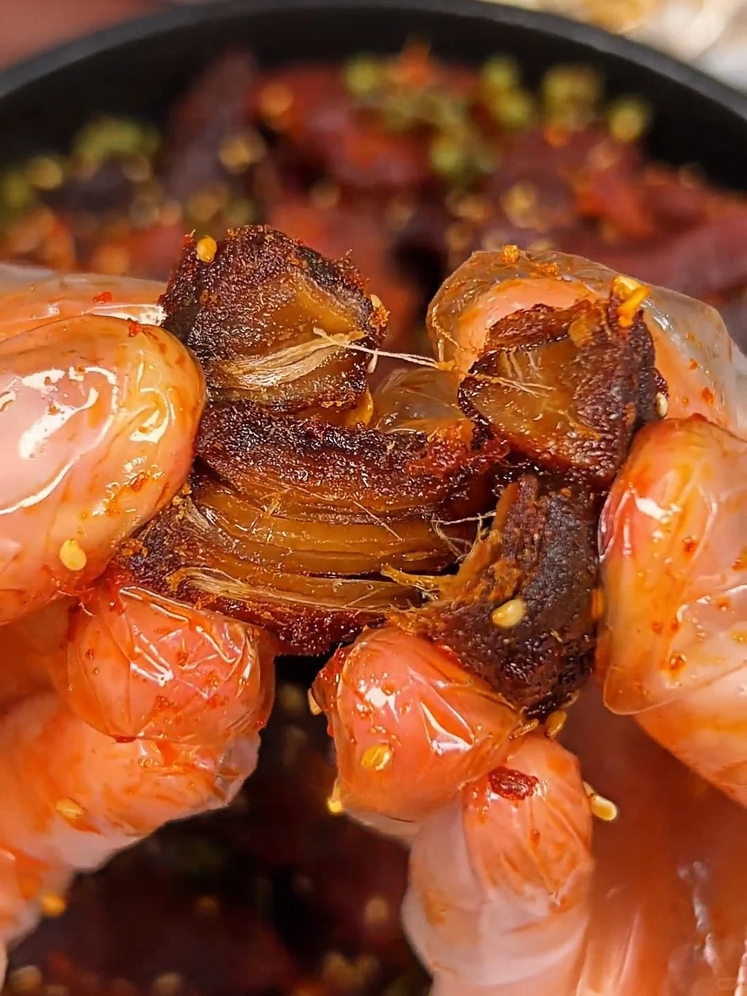 我妈：你就9.9?的卖，总比倒闭了强…