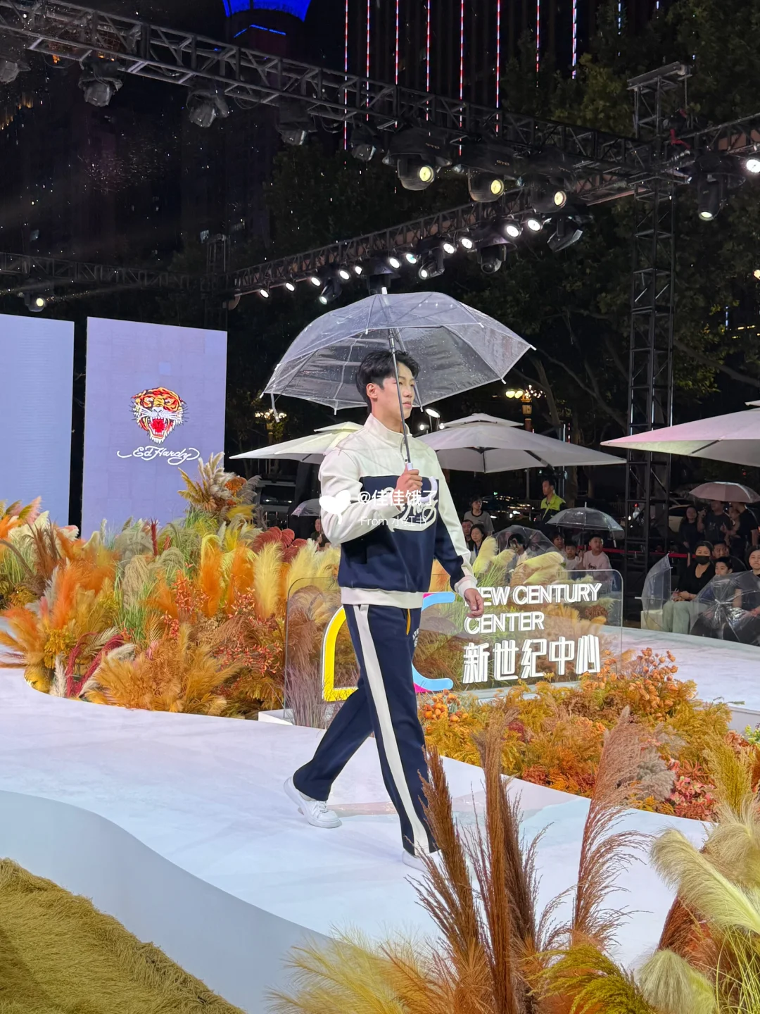 这个国庆节在邯郸！也是看上秀了！！?