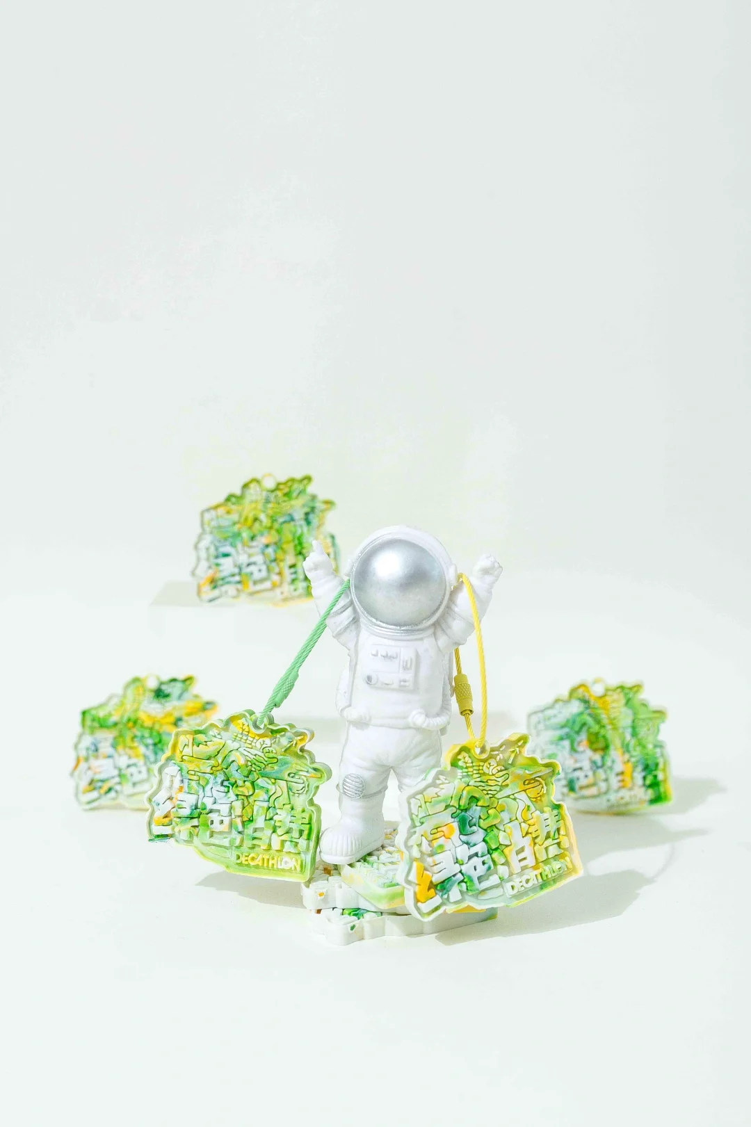 绿色生活:废塑料瓶盖钥匙扣