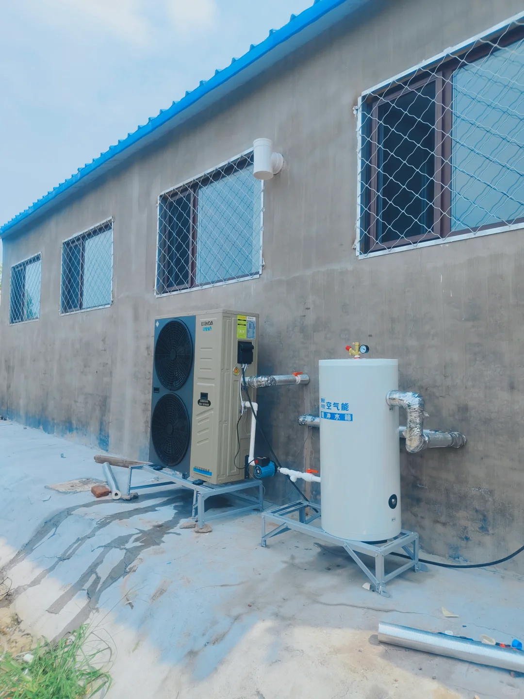 给爸妈在北方农村自建房装了一套空气能地暖