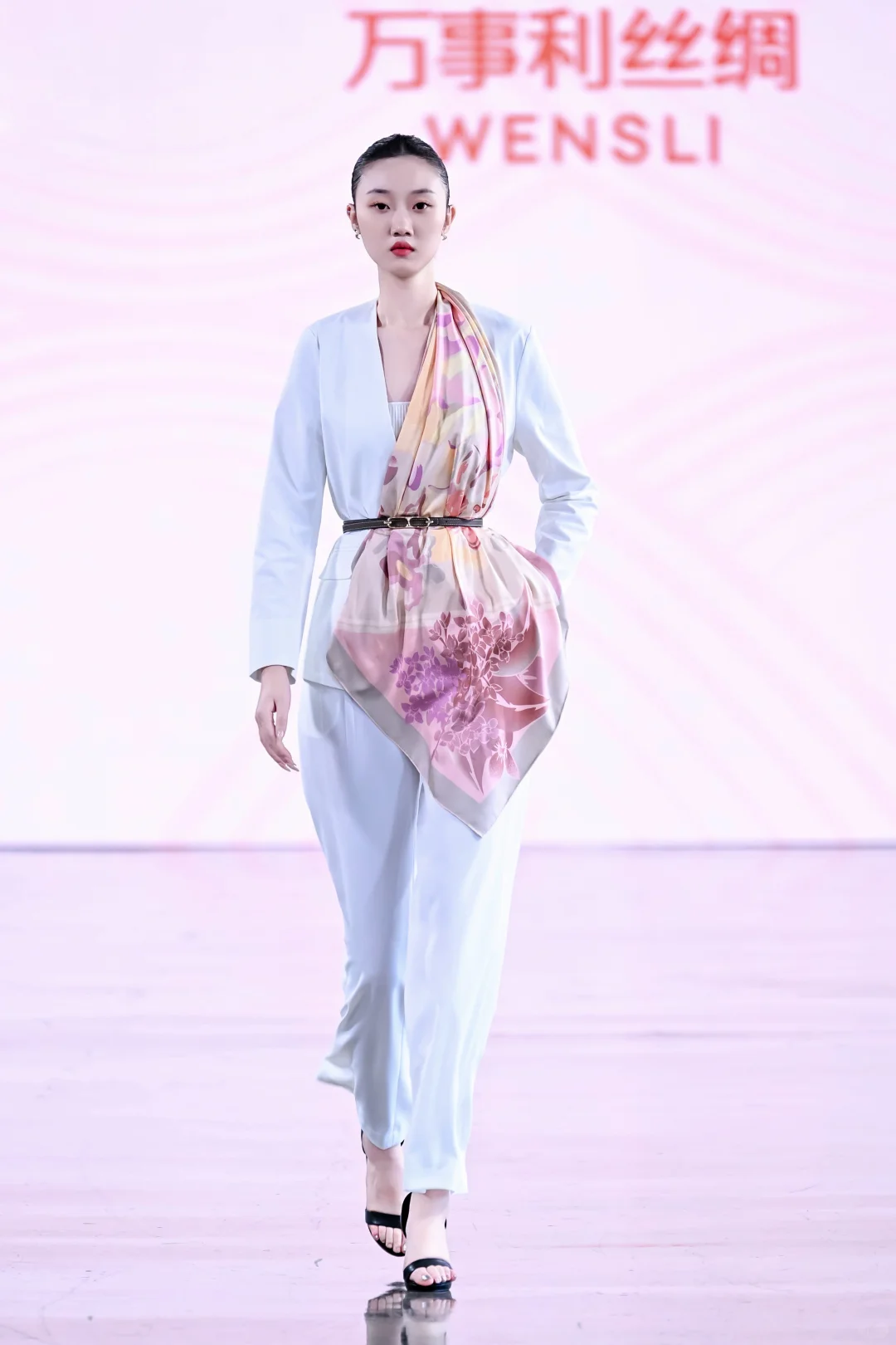 万事利丝绸 | 中国国际时装周秀场
