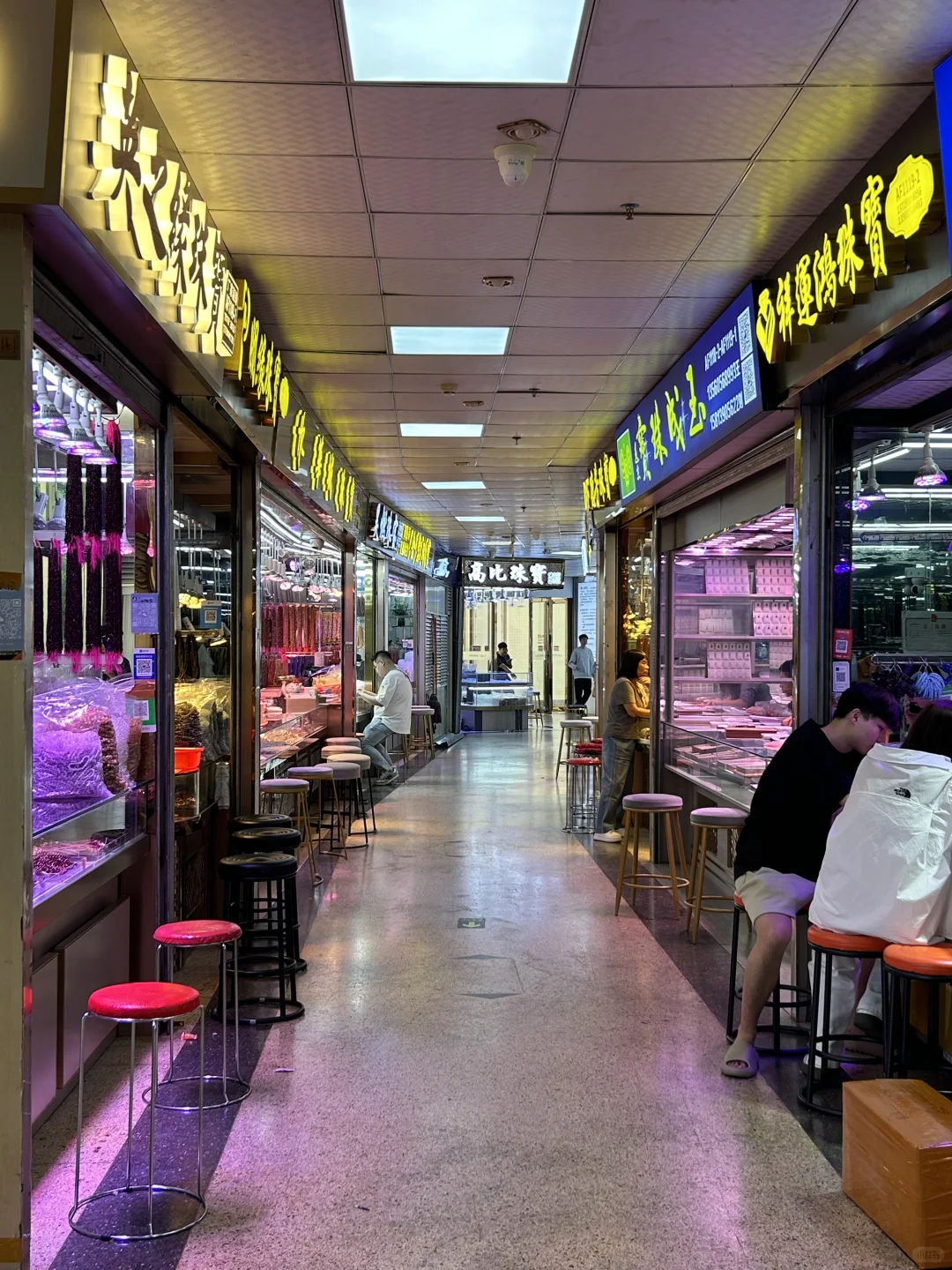 ?牛hoon hoon！我走进珠宝的世界～