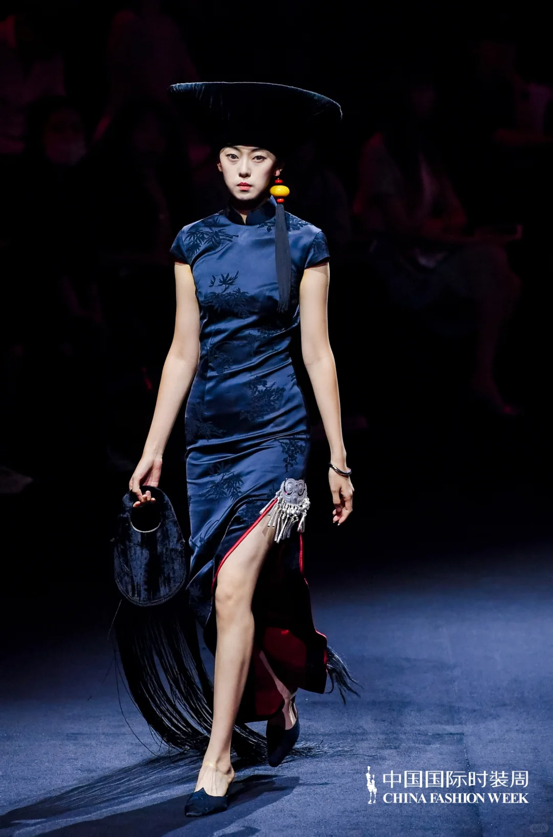 吞金兽的秀场日历，美美哒！