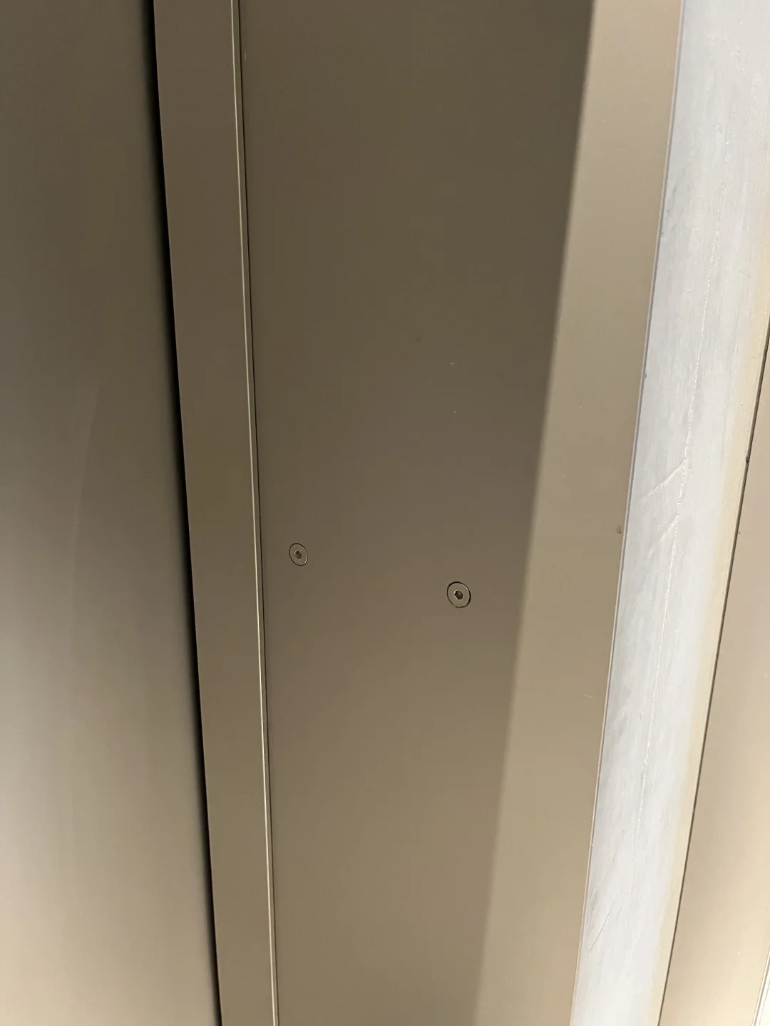 天目里的电梯门套是怎么做的