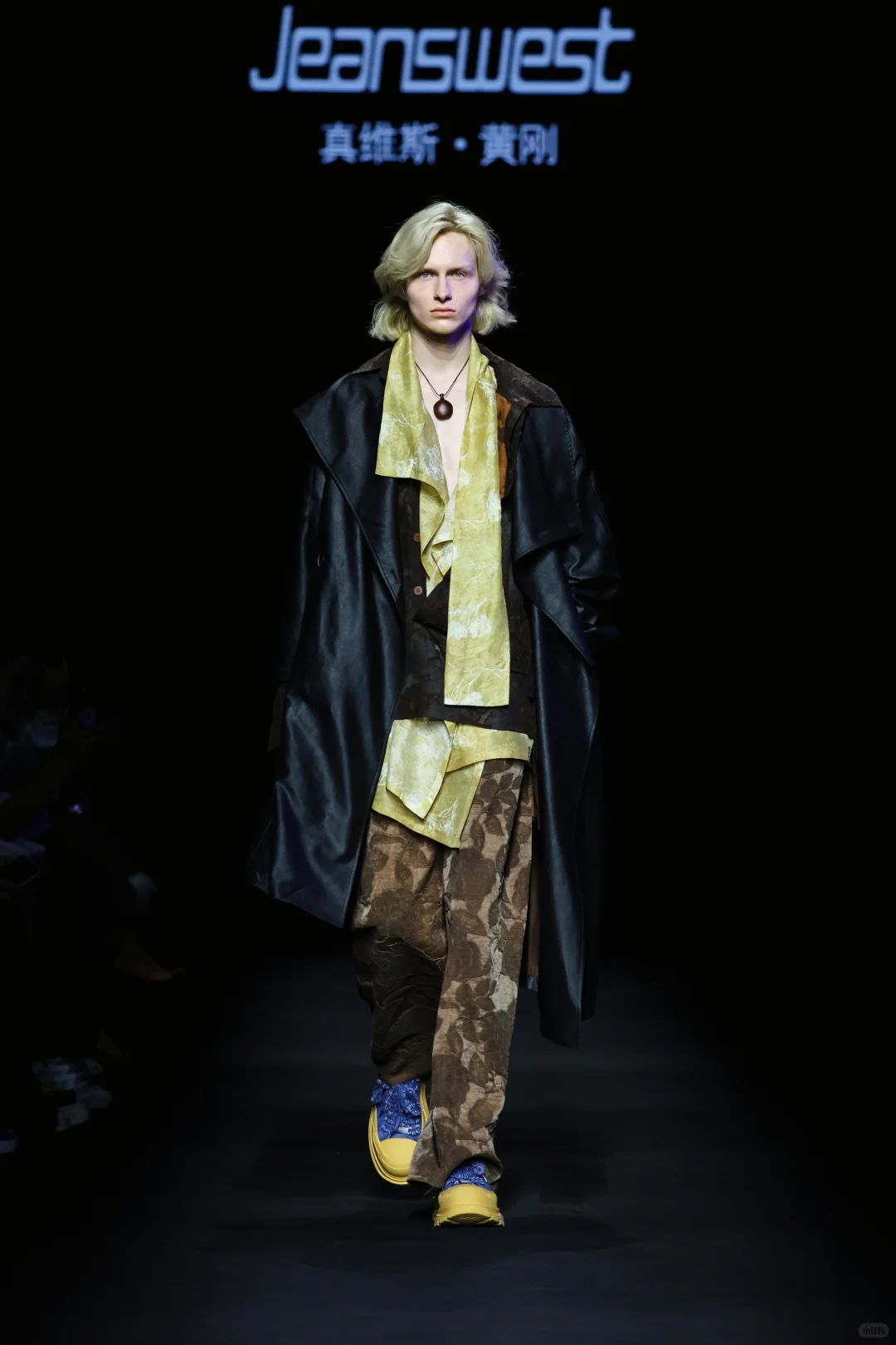 真维斯·黄刚| 中国国际时装周秀场