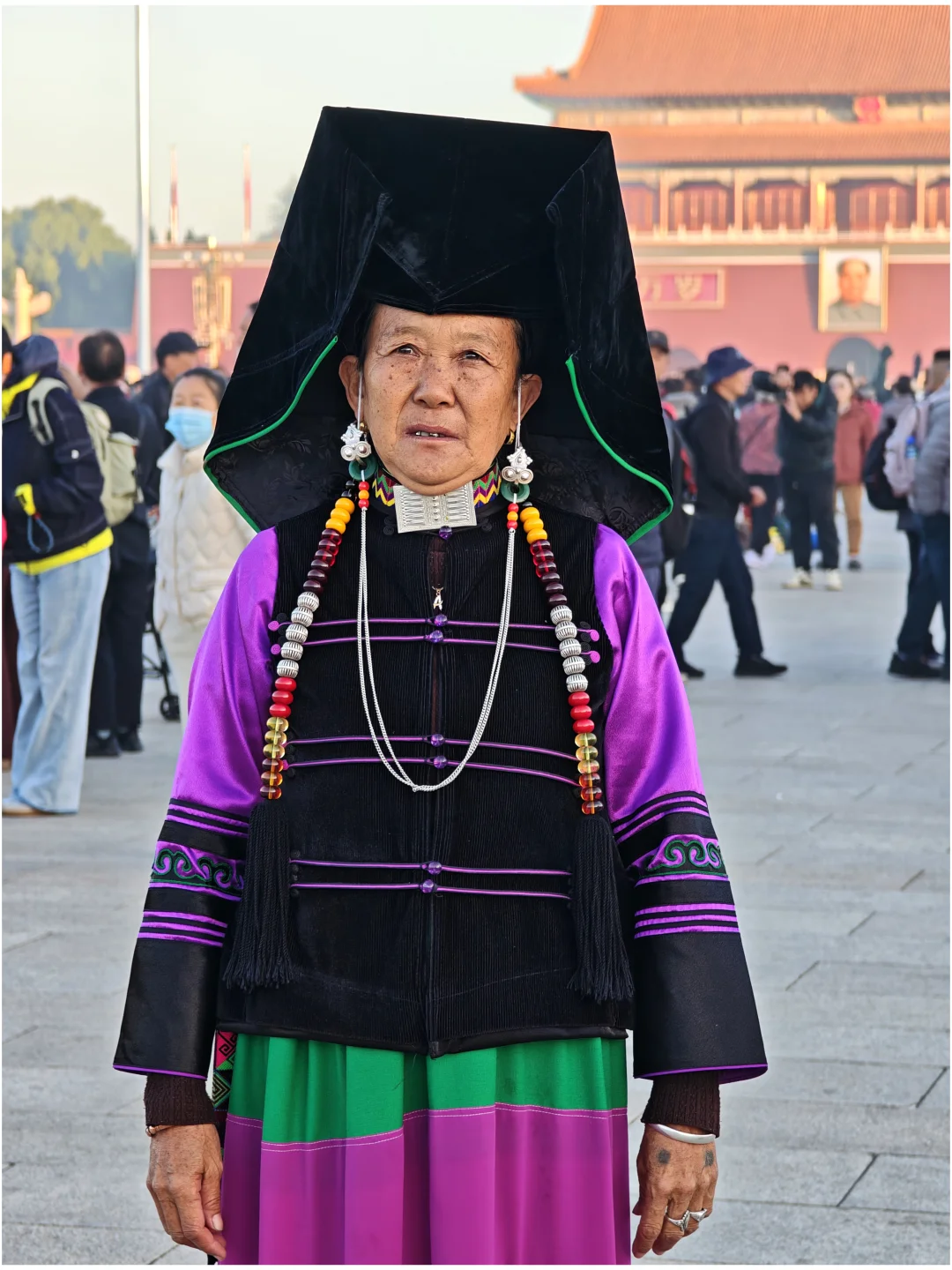 天安门广场56个民族~彝族(四川凉山)