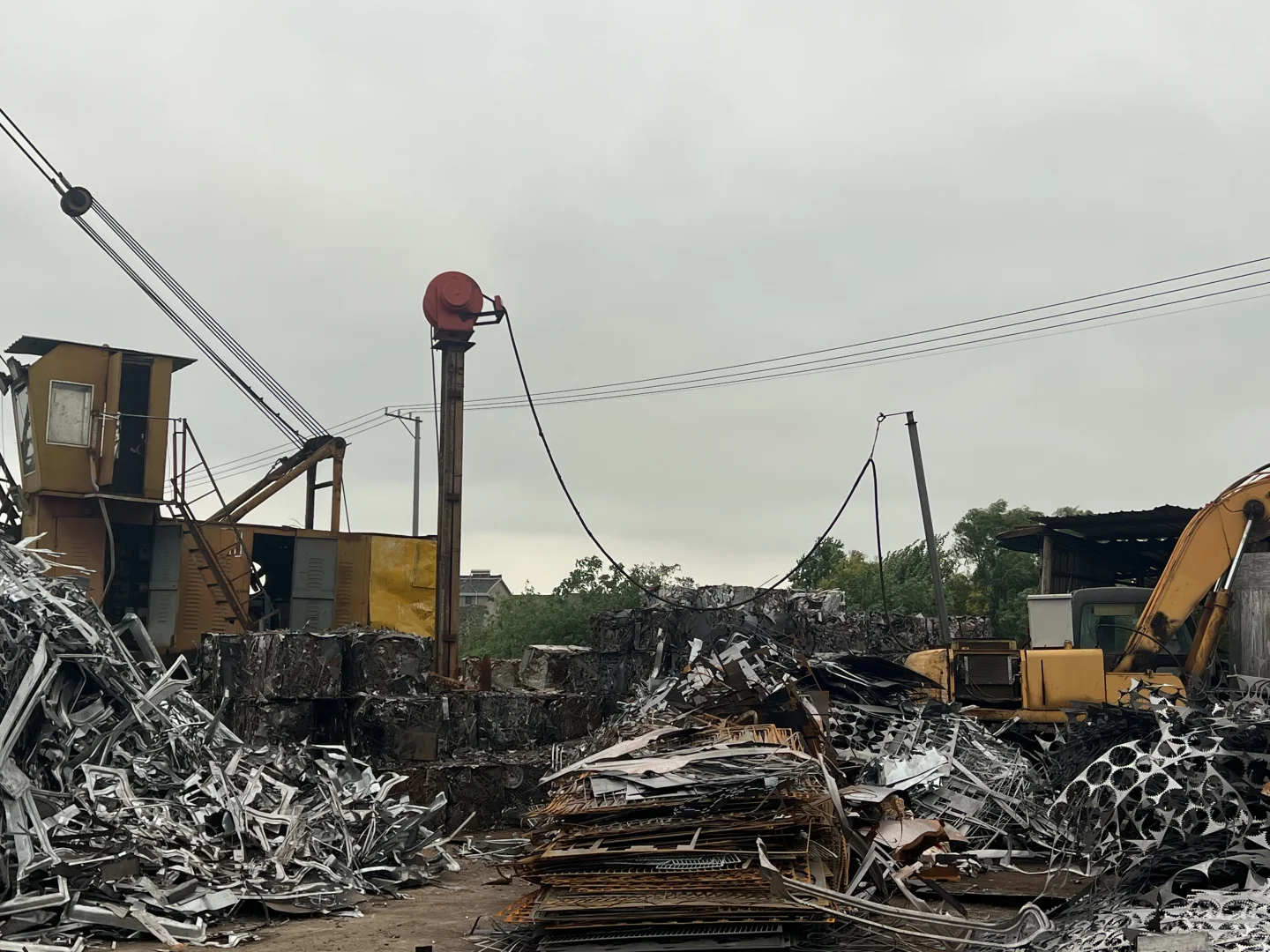 95年收废钢的女屌丝（突感-废话篇）