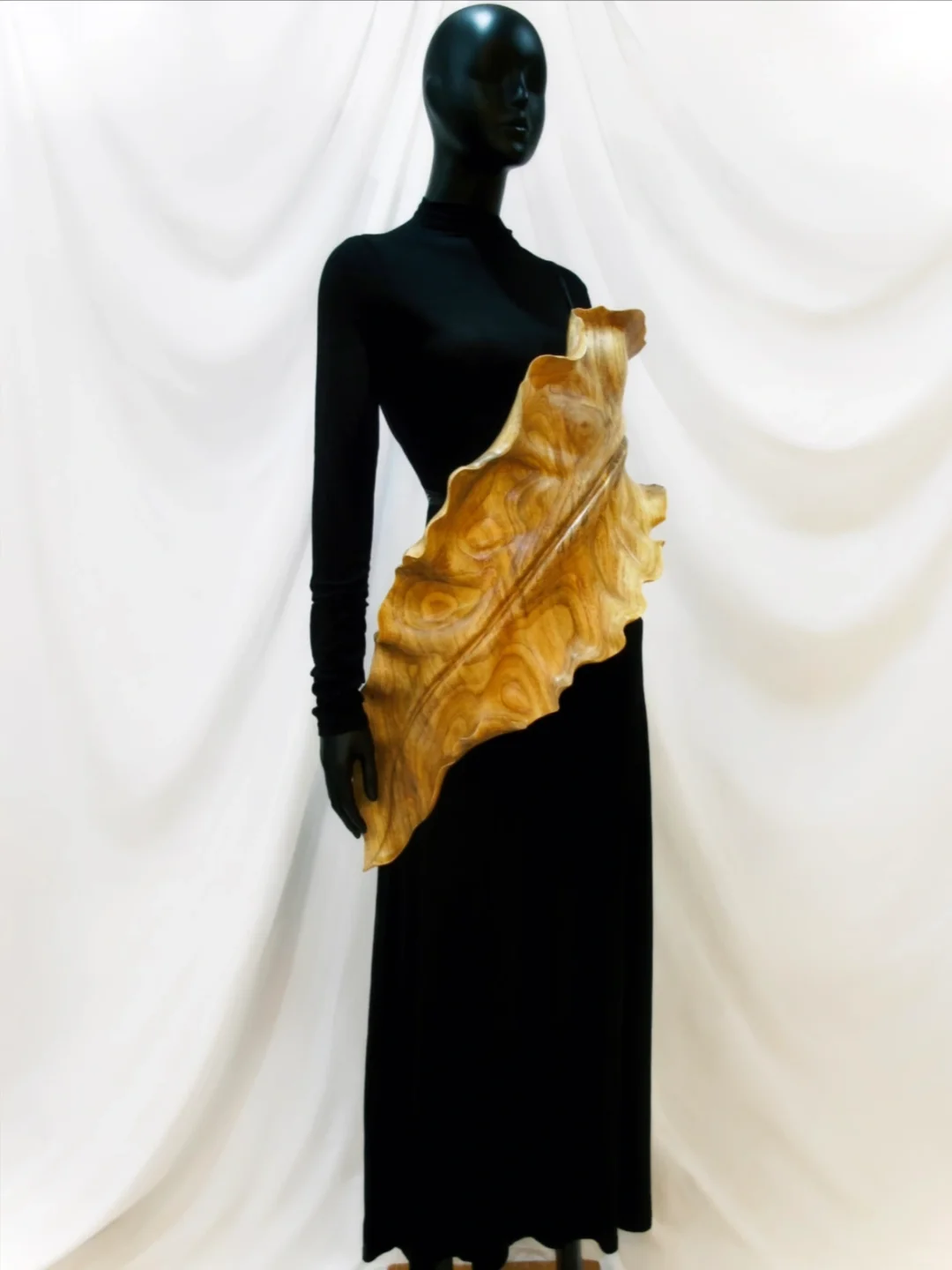 有料|谷爱凌?Faye Fang 木雕工艺刚柔并济