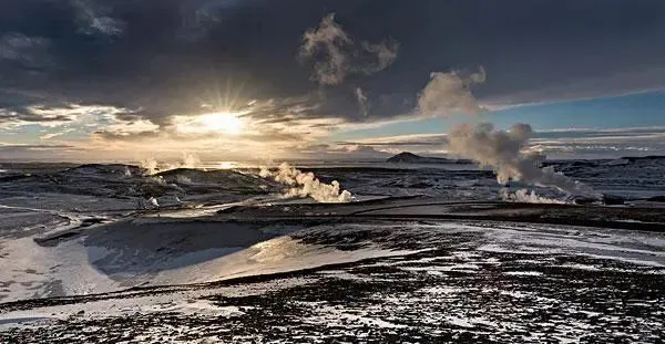 探索生物能源和地热能的潜力