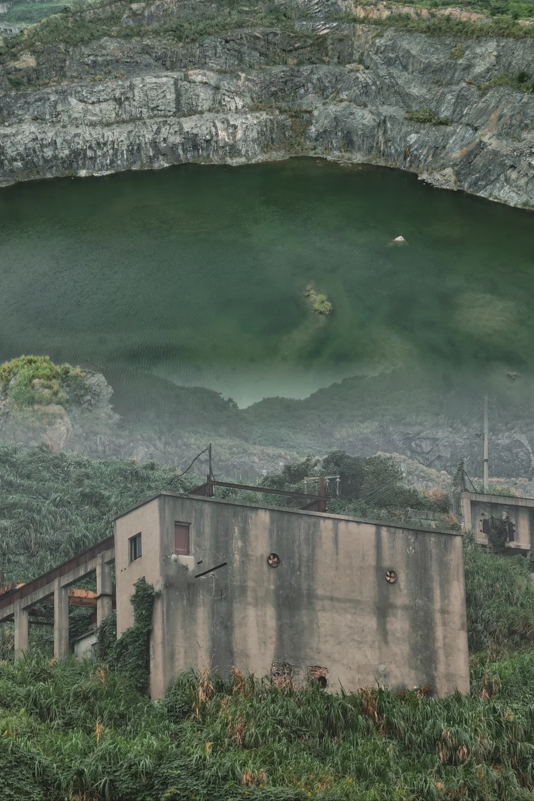 电视剧《风吹半夏》取景地宁波小屯村露营
