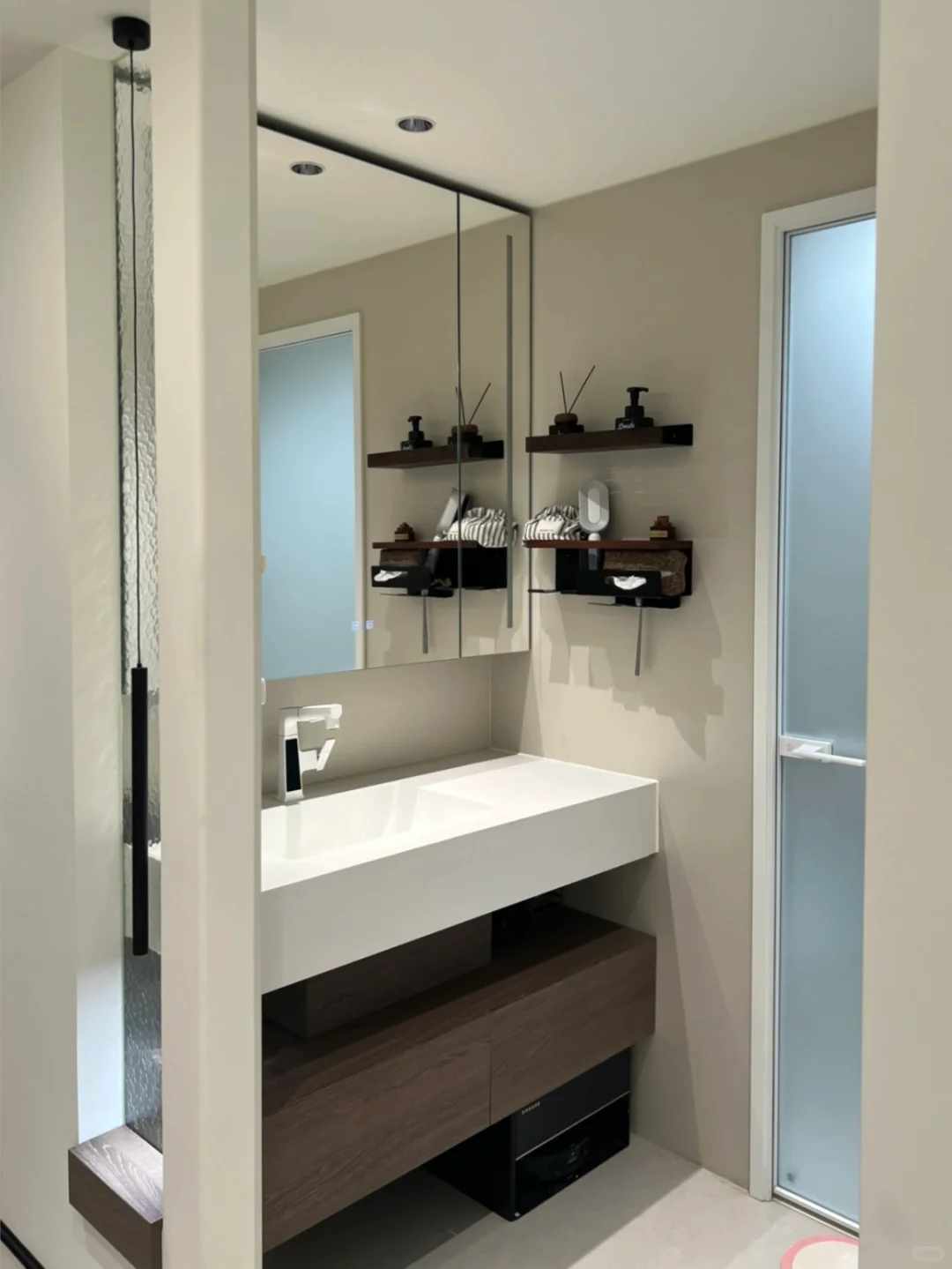 下班回家的治愈小角落｜意式极简的卫生间✨