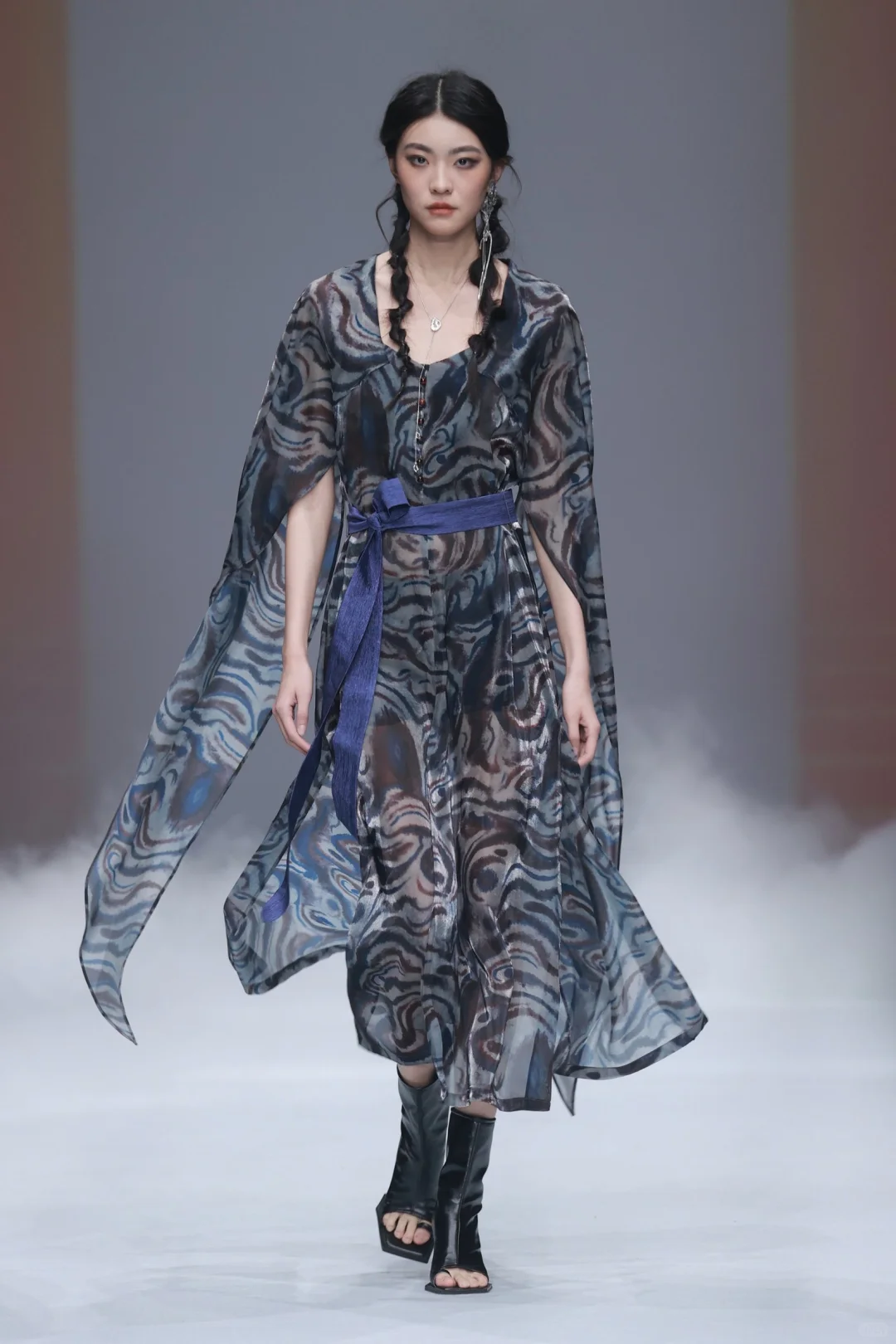 ZIFEI WANG | 中国国际时装周秀场