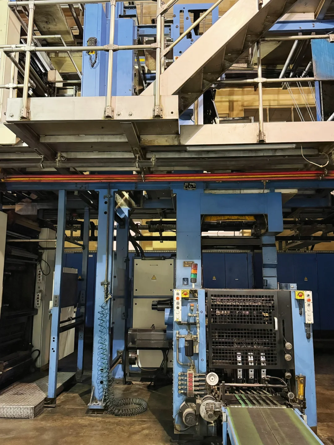 住在报社里的“印刷巨无霸”，气场绝了！