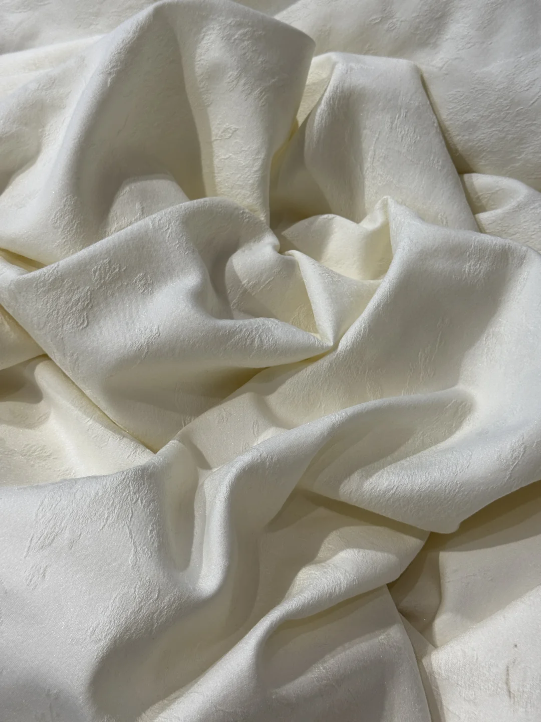 羊毛暗肌理提花,上身就懂什么叫质感天花板