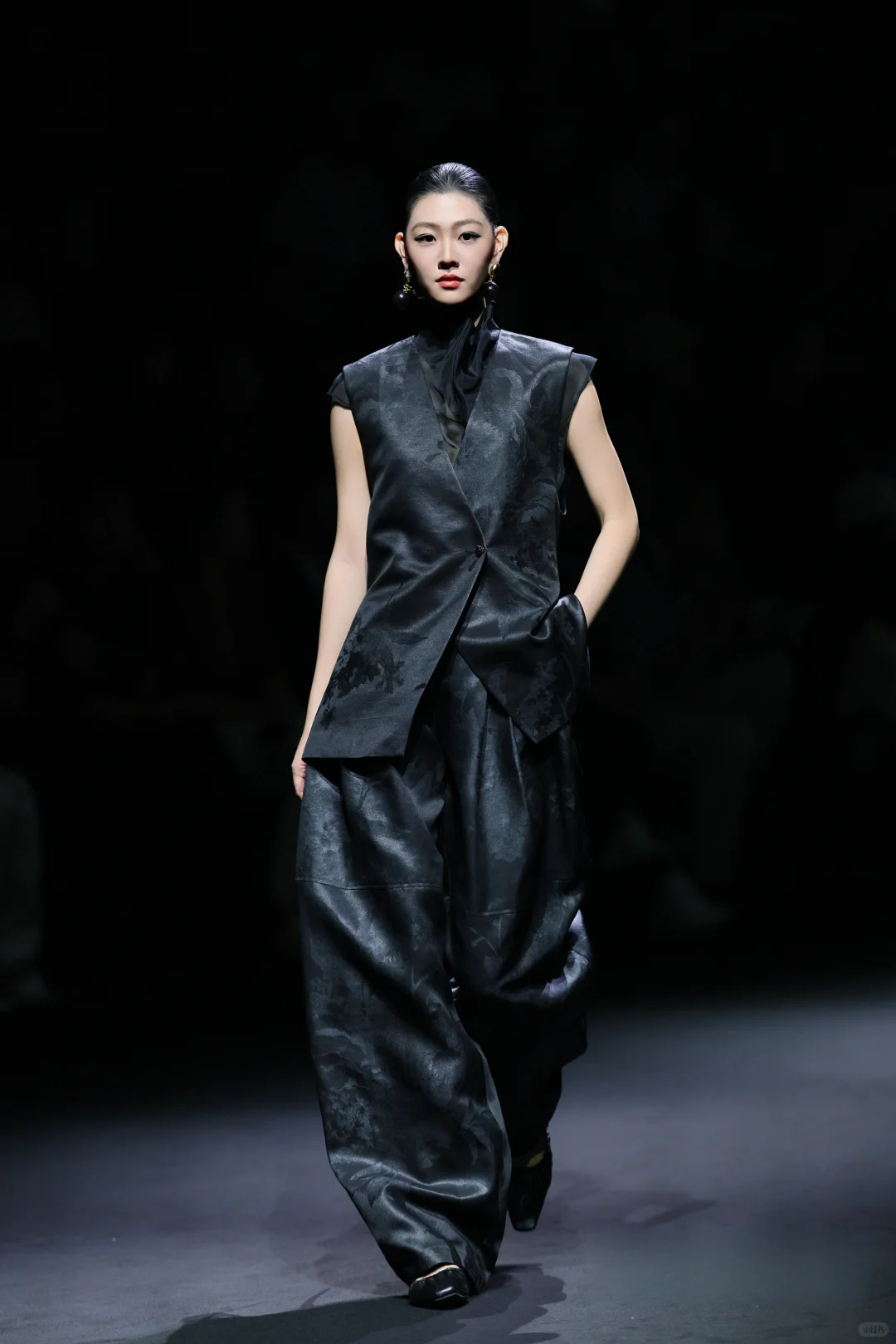 《万龠 × 李潞壹》把东方美学玩出新花样✨