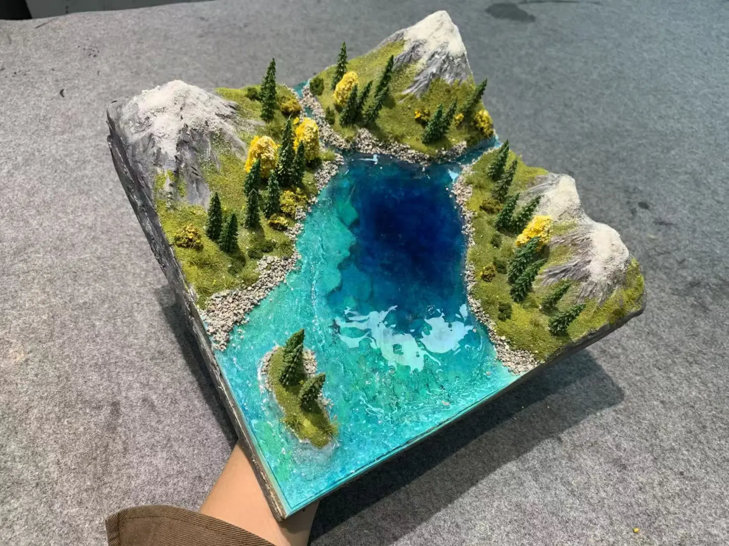 粘土微缩模型-喀斯特地貌