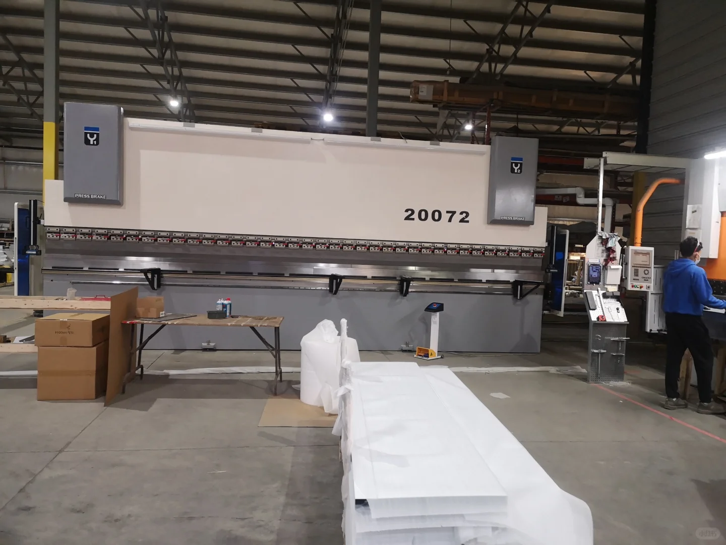 生产线安装，机器安装调试