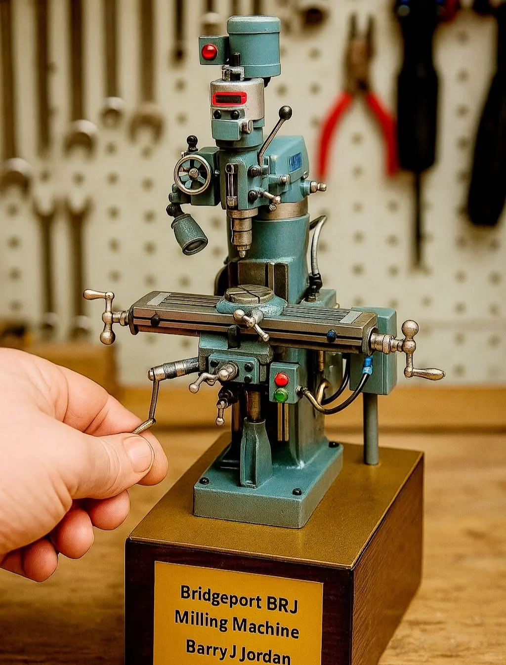 一款真实可用的超迷你经典款普通铣床