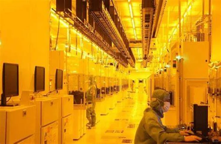 为什么光刻区又叫黄光区？有什么含义？