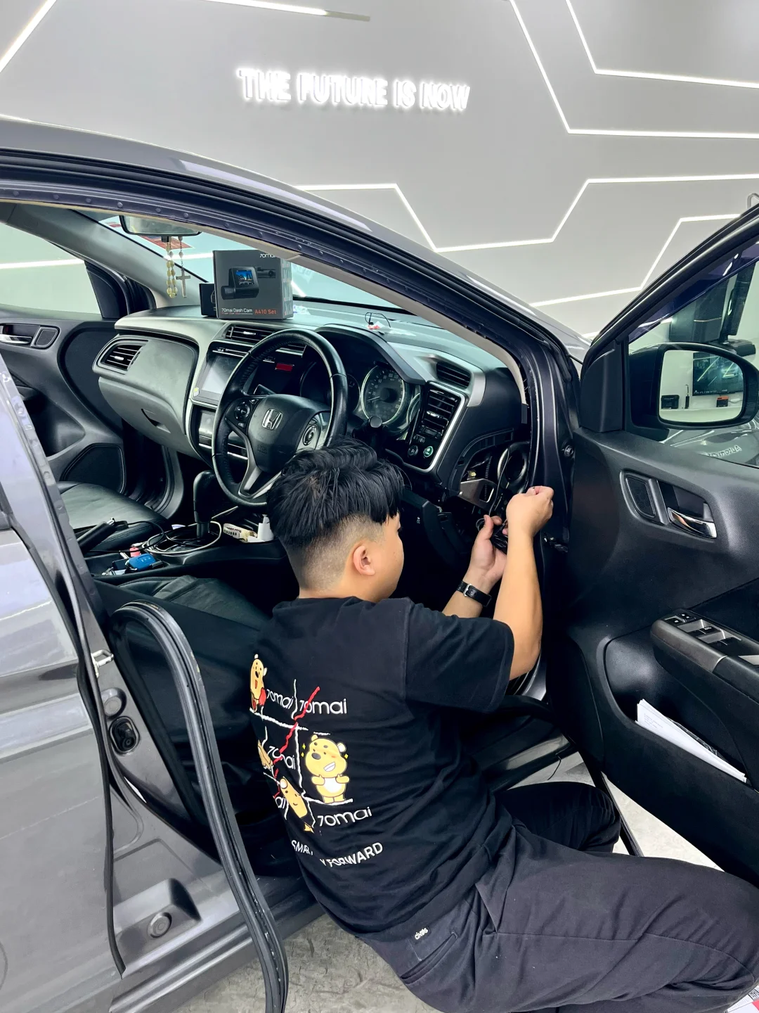 ??新山｜前后镜Dashcam！24小时停着也在录！