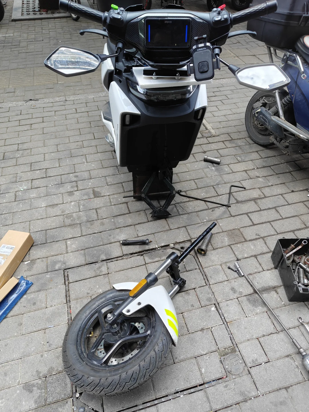 MZmix更换前减震弹簧,提升舒适度!