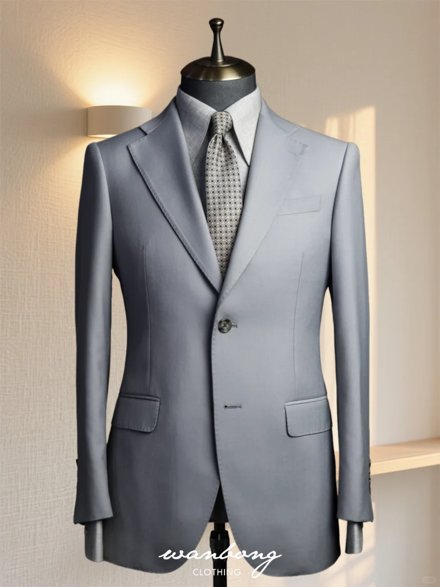 ?浅色系西服|春夏绅士的优雅突围指南