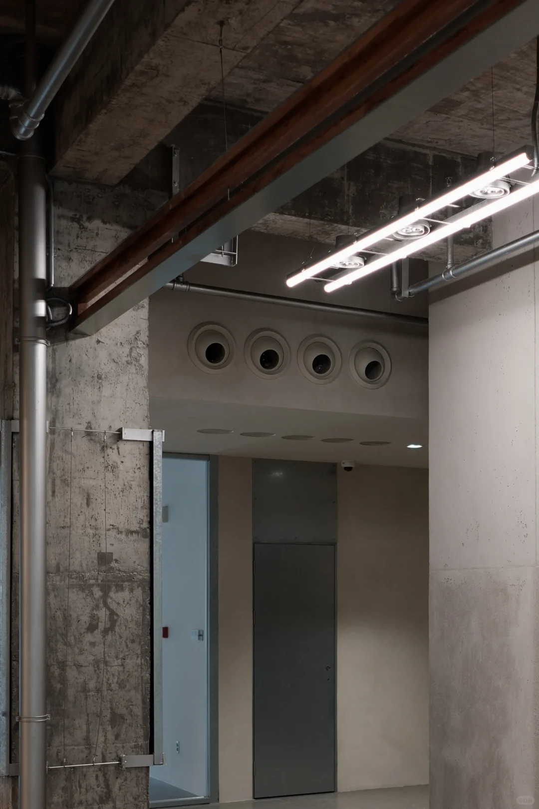 Fujifilm Xt5 23/2 ?下的重庆中瑞产业园