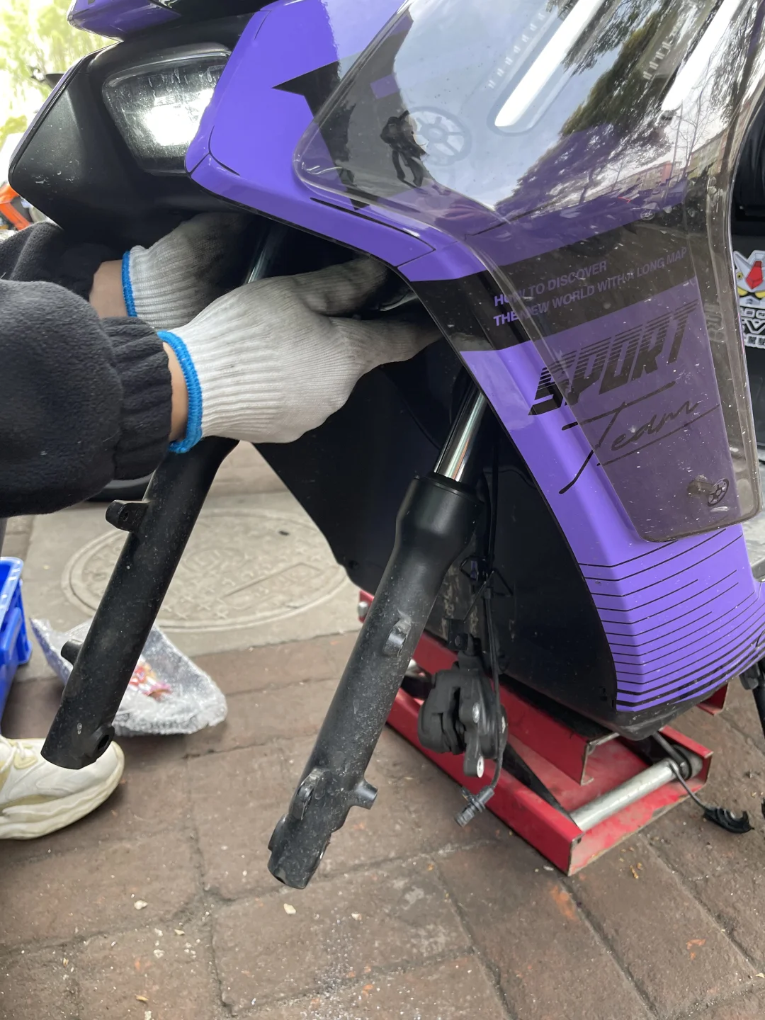 ae5原厂前减震换弹簧