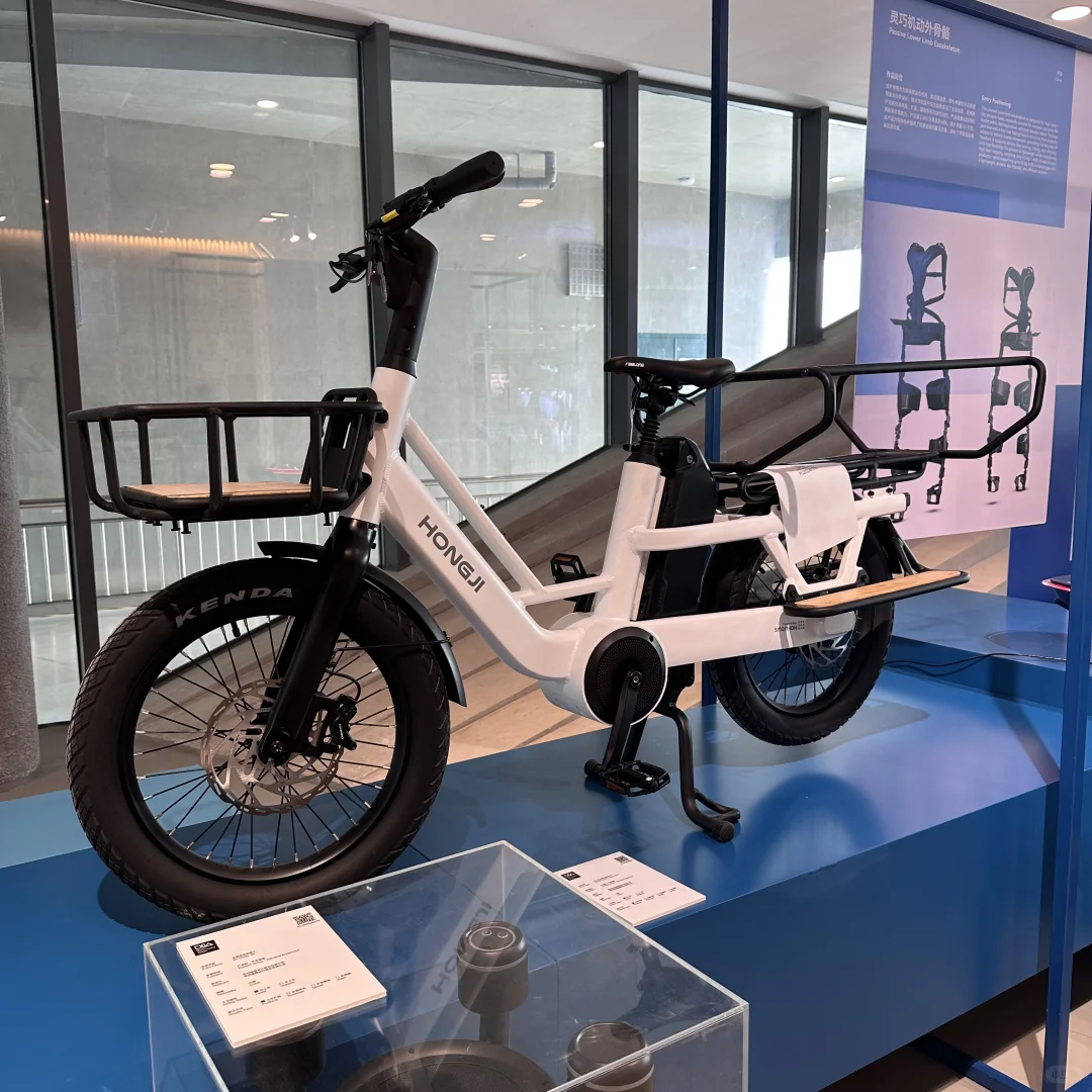 岩树作品亮相2025DIA智造之光展