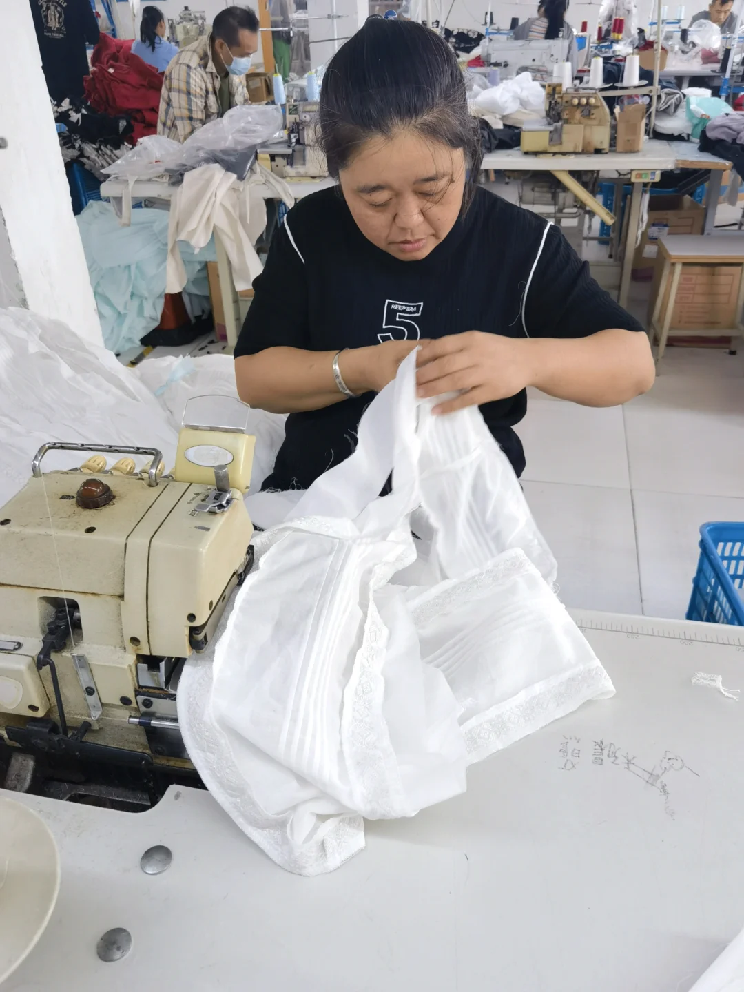 江浙沪服装加工打版出样小单快返柔性定制