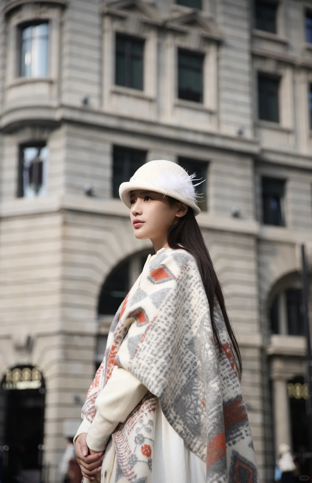 魔都街头的复古优雅穿搭｜秋冬氛围感直接拉