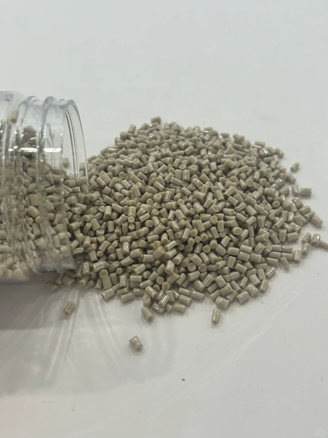 PEEK（聚醚醚酮）—轻量化产品的不二之选