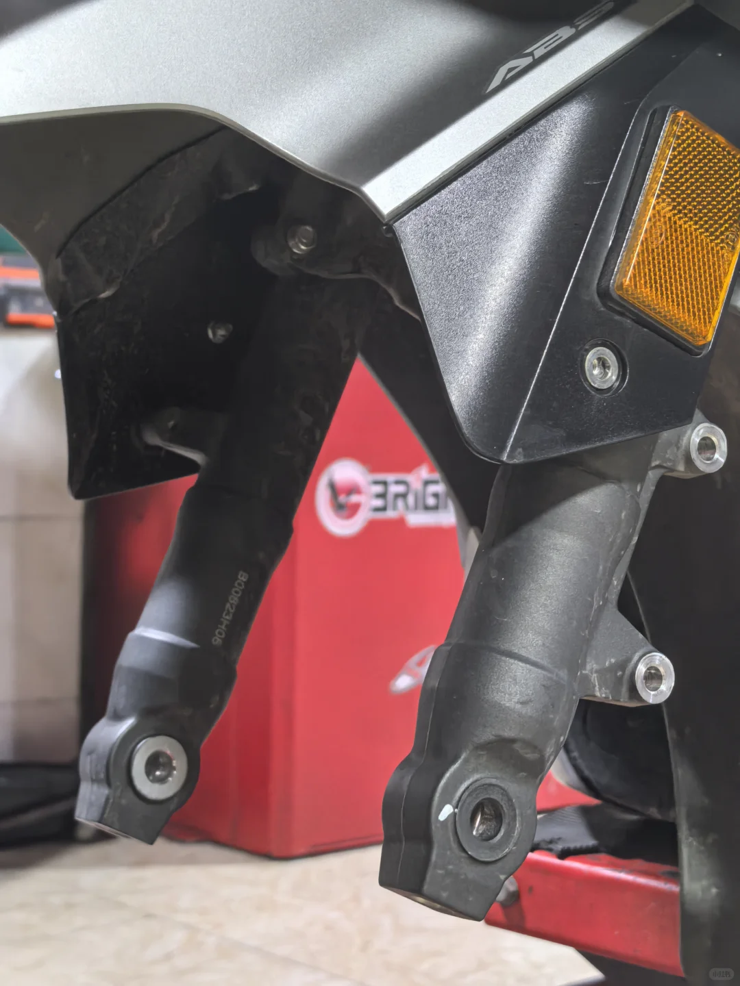 佛沙-换前避震弹簧