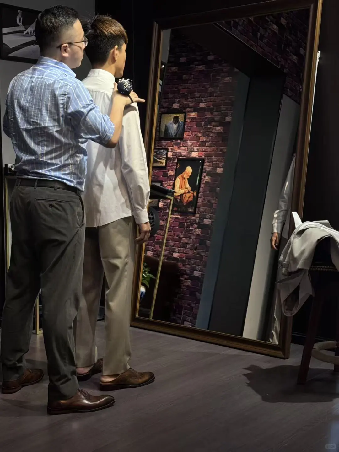 一套合体的西服就是您制胜战袍!RUIFAN专属