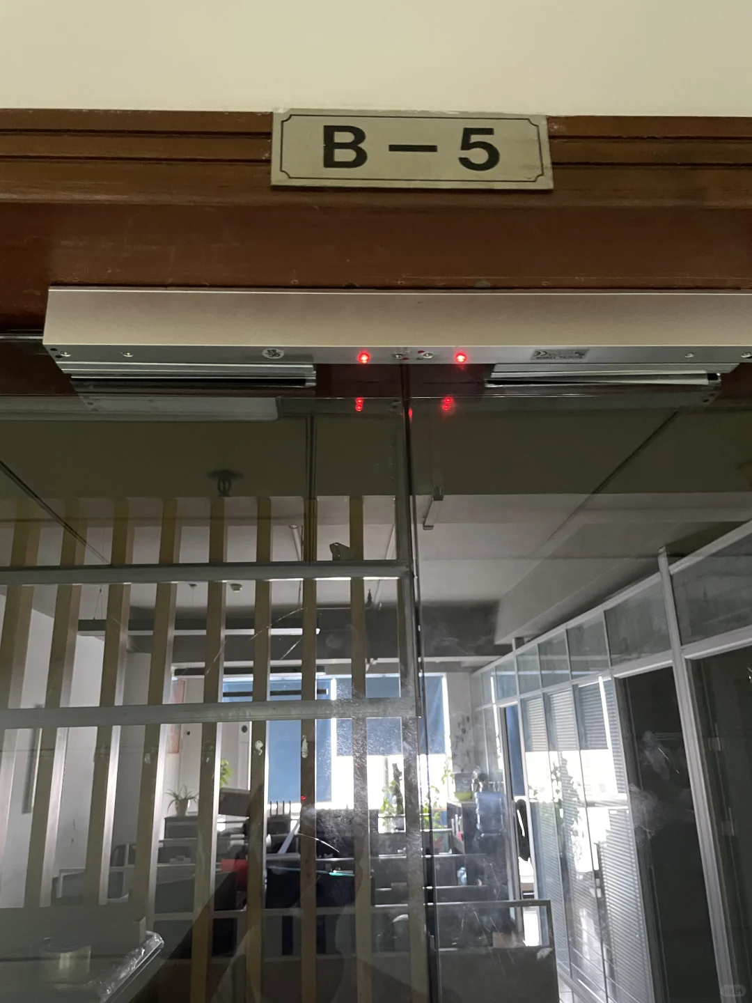 成都门禁安装，今日门禁安装。