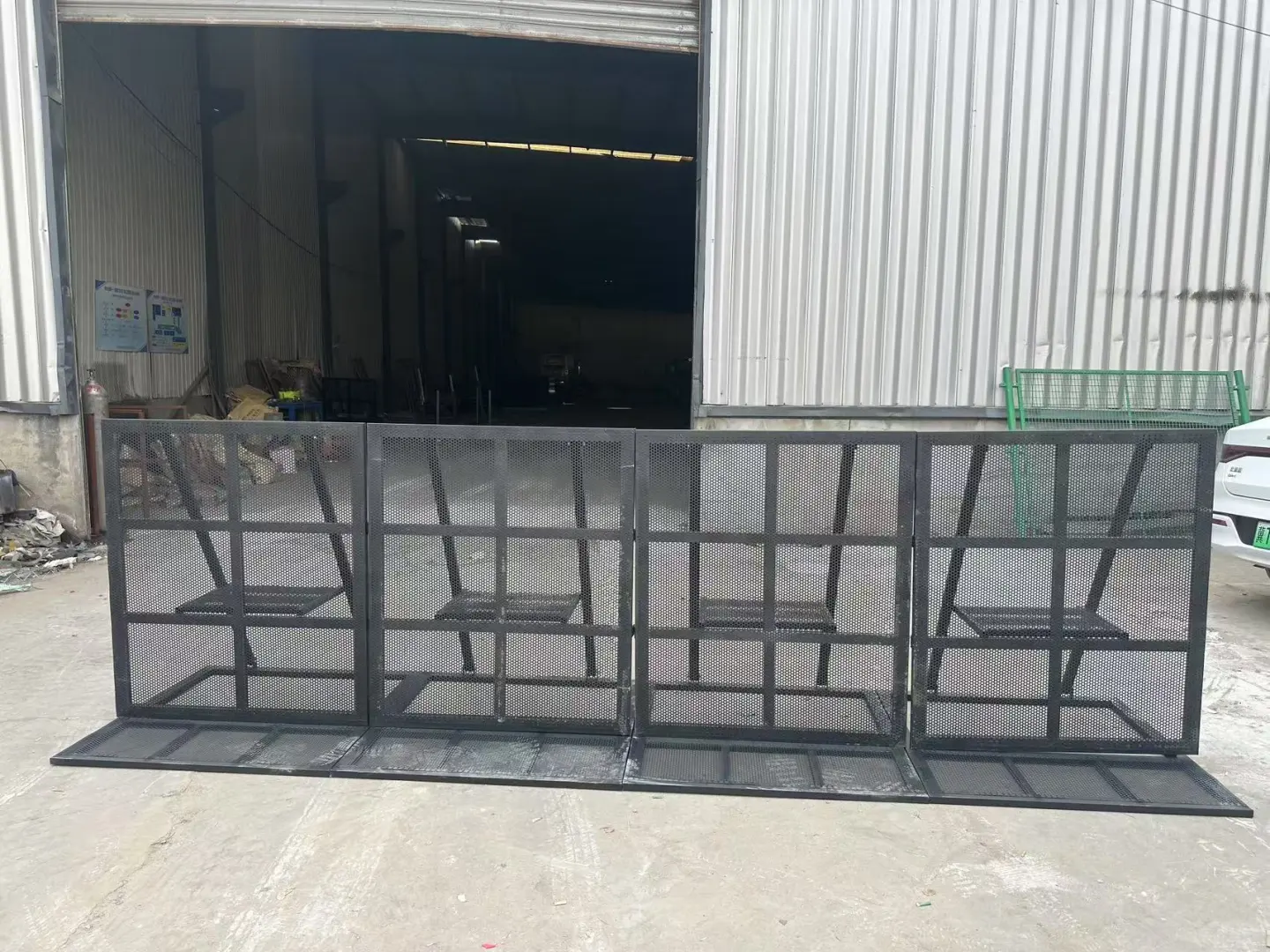 大型活动必租！防爆铁马护安全?